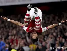 爱游戏APP-关于赛地聚焦：荷甲冲刺阶段热度飙升，拜仁慕尼黑状态回暖，态度坚定，团队化学反应显著的信息